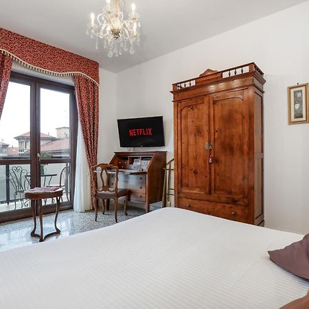 Suite Angolo Alla Stazione - Appartamento Con Terrazzo Panoramico Pavía Exterior foto