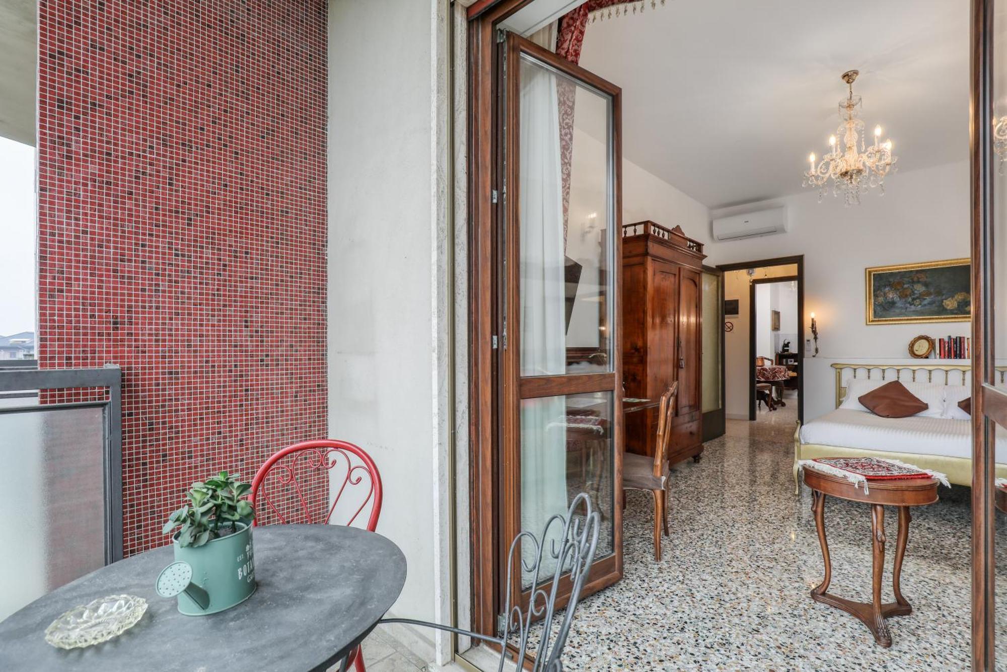 Suite Angolo Alla Stazione - Appartamento Con Terrazzo Panoramico Pavía Exterior foto